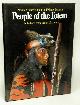 0872261999 BANCROFT-HUNT, NORMAN (TEXT); FORMAN, WERNER (PHOTOS), People of the Totem the Indians of the Pacific Northwest