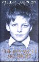 0755313178 WILLIAM HORWOOD, The Boy With No Shoes: A Memoir