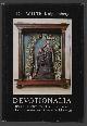 9064040052 Knippenberg, W.H.Th., Dl. 1, Devotionalia: beelden, prentjes, rozenkransen en andere religieuze voorwerpen uit het katholieke leven