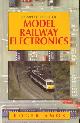 9781852602888 AMOS, ROGER, Complete Book of Model railway Electronics