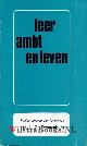  Zwanenburg, Drs. L.G., Leer Ambt en Leven - Paulus brieven aan Timotheus.