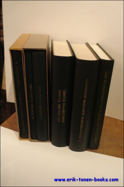 Claes, F - bronnen van drie woordenboeken uit de drukkerij van Plantin: Het Dictionarium Tetraglotton (1562), De Thesaurus Theutonicae Linguae (1573) en Kiliaans eerste Dictionarium Teutonico-latinum (1574).